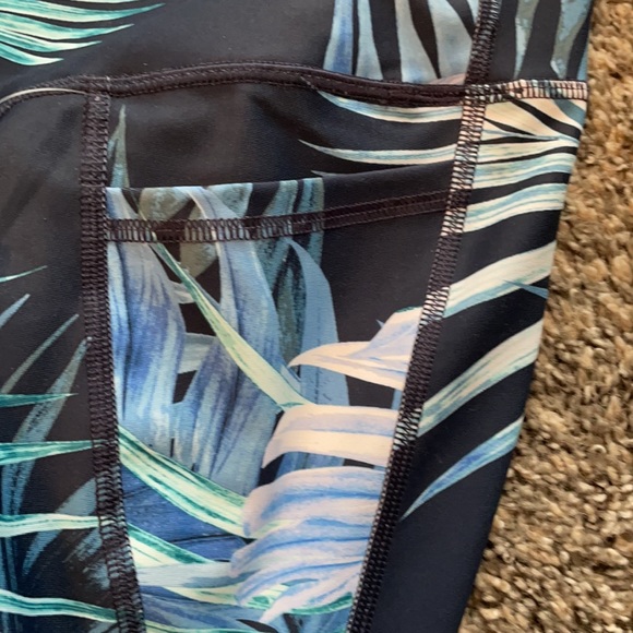 Old Navy leggings💕 - Picture 5 of 5